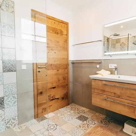 Hof Koehne - Haus Landvergnuegen Links Schmallenberg